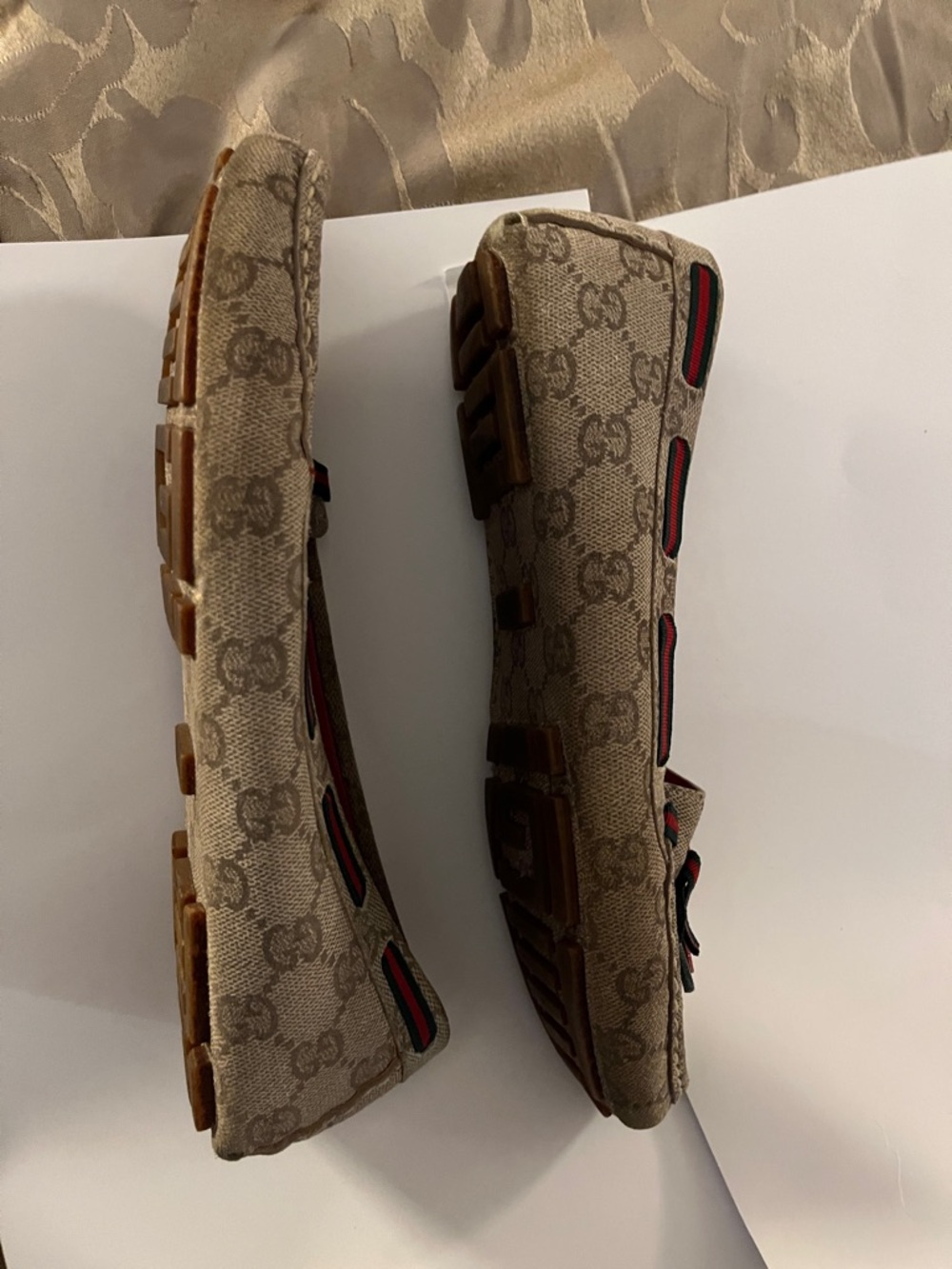 Gucci Beige GG Canvas Loafers with Red Interior - Picture 4 of 4